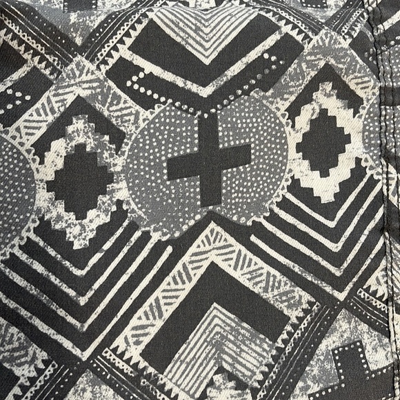 H&M women’s grey and white skirt with zipper in back Size 8 - Picture 8 of 8